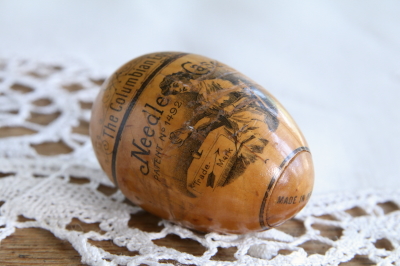 卵型のニードルケース　the columbian egg ドイツ　アンティークストリュフ