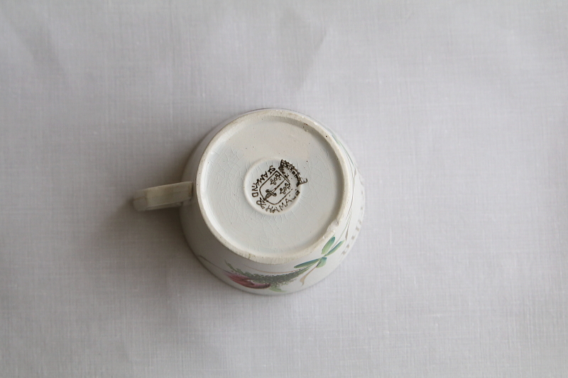 モスローズ模様のカップ St.Amand サンタマン　フランス アンティークストリュフ