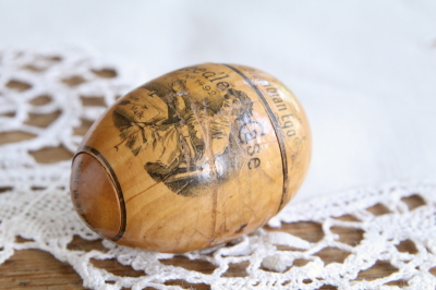 卵型のニードルケース　the columbian egg ドイツ　アンティークストリュフ