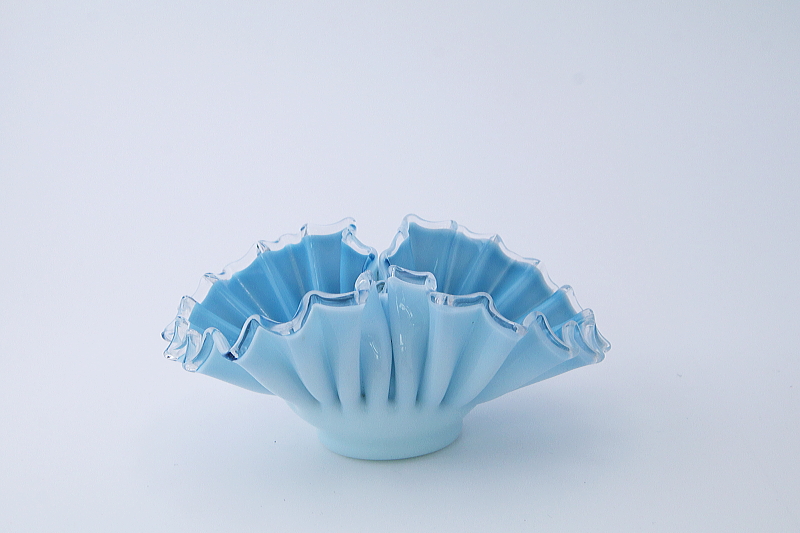 ブルーのグラスバスケット　フランス　アンティークストリュフ