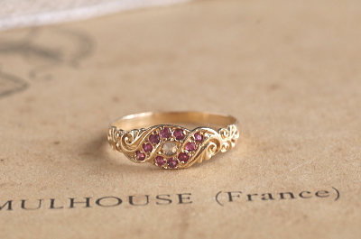 ローズカットダイヤモンドアンドルビー　ヴィクトリアンリング　イギリス アンティークストリュフ