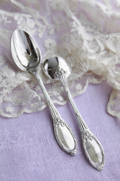 リボンレリーフ　ティースプーンペア　boulenger マリーアントワネット　フランス　アンティークストリュフ 20250606