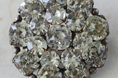 オールドマインカットペーストブローチ　クッションシェイプ　ヨーロッパ　アンティークストリュフ