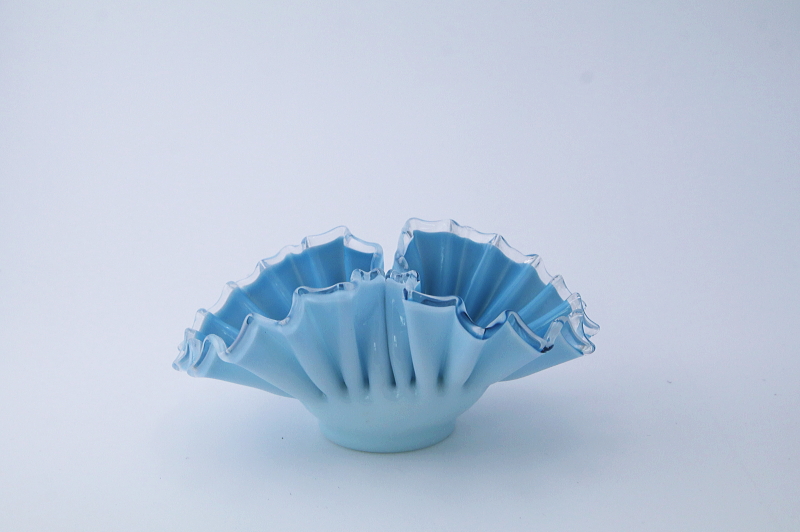 ブルーのグラスバスケット　フランス　アンティークストリュフ