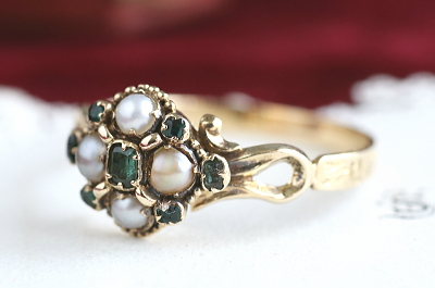 エメラルド&パールリング　ヴィクトリアン　ジョージアンリング　指輪　アンティークジュエリー　イギリス　アンティークストリュフ 20251212