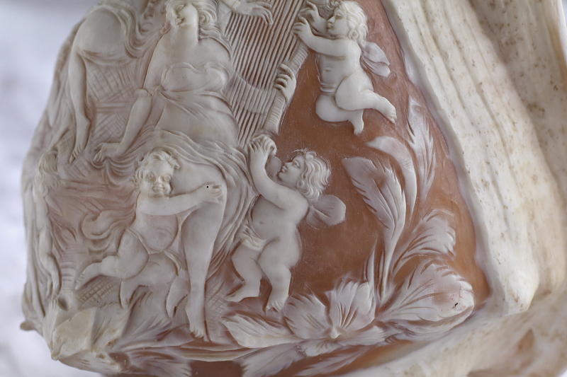 サードニクスシェルカメオのオブジェ　ランプシェード　イタリア　アンティークストリュフ