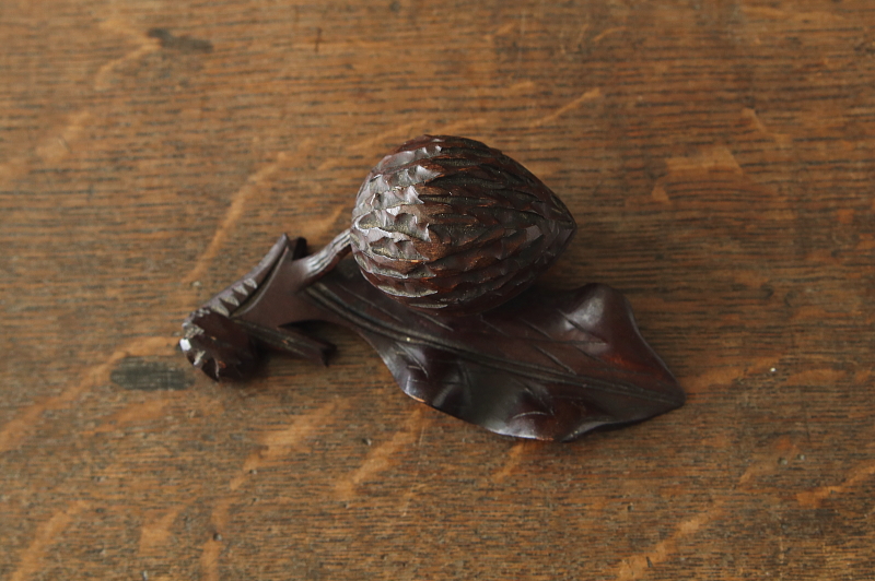 胡桃とリーフのインクウェル　ウォールナット　イギリス　アンティークストリュフ