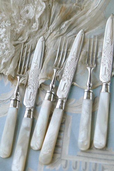 ハンドエングレービングデザートナイフアンドフォーク　Richard Frederick Mosley　イギリス　アンティークストリュフ 20260326