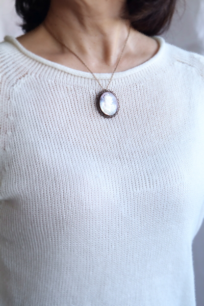 マザーオブパールカメオ　ペンダントブローチ　イタリア　アンティークストリュフ