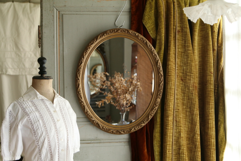 モールディングフレームオーバルウォールミラー　イギリス アンティークストリュフ