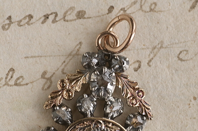 ローズカットダイヤモンド　シルバーゴールドペンダント　イギリス アンティークストリュフ