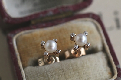 パールアンドオールドカットダイヤモンドスタッドピアス　イヤリング　イギリス　アンティークストリュフ