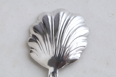 キングスパターンのティーメジャースプーン　鹿　イギリス　ヴィクトリアン　アンティークストリュフ