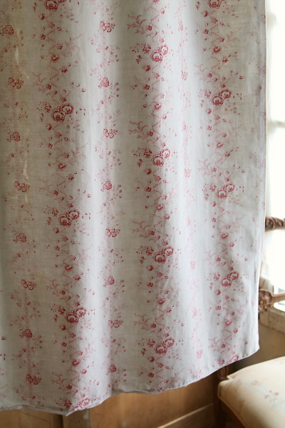 薔薇のフレンチプリントファブリックカーテン　フランス　アンティークストリュフ 20250725