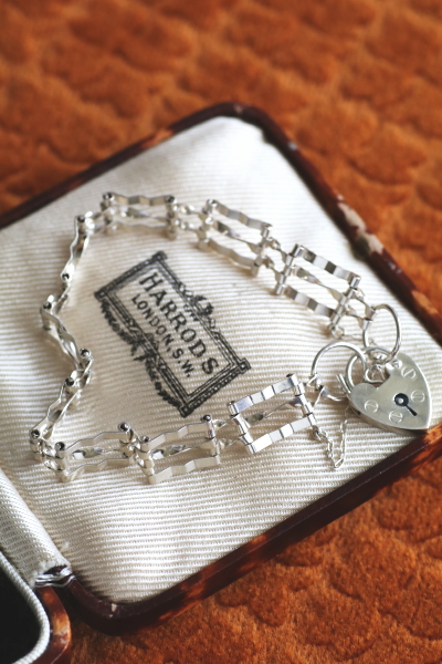 パドロッククラスプ　シルバーブレスレット　イギリス　アンティークストリュフ 20250801