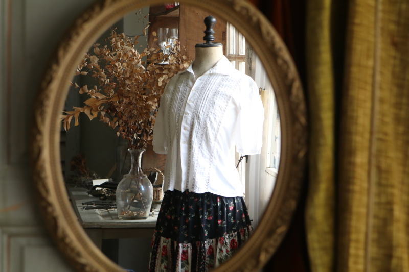 モールディングフレームオーバルウォールミラー　イギリス アンティークストリュフ