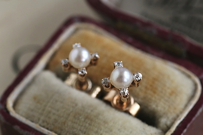 パールアンドオールドカットダイヤモンドスタッドピアス　イヤリング　イギリス　アンティークストリュフ