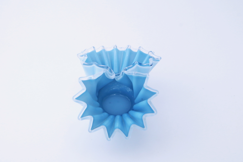 ブルーのグラスバスケット　フランス　アンティークストリュフ