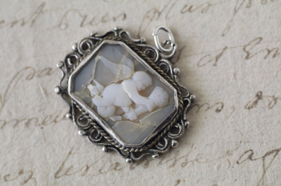 <IMG src="file:///D:/truffleHP/WADAX A&C2/image129276.jpg" width="400" height="600" border="0">