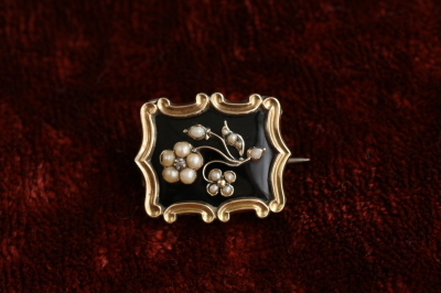 ブラックエナメル　パールブローチ　ヴィクトリアン　イギリス アンティークストリュフ