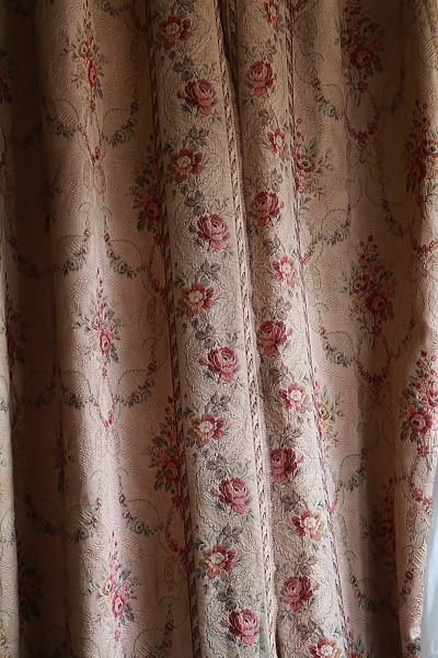 薔薇とリボンのゴブランカーテン　フランス　アンティークストリュフ