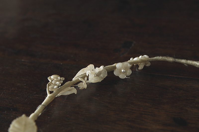 ワックスフラワーのフウエディングティアラ　イギリス　アンティークストリュフ