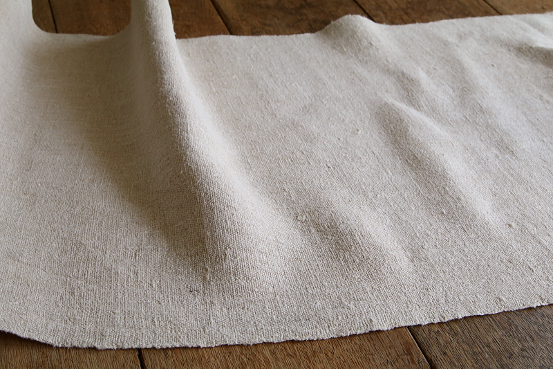 ホームスパンハンガリアンヘンプロール　ハンガリー　アンティークストリュフ