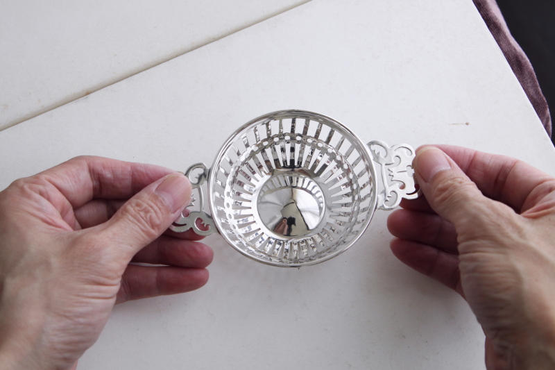 ヴィクトリアンシルバー　キャンディバスケット　william comyns and sons イギリス　アンティークストリュフ