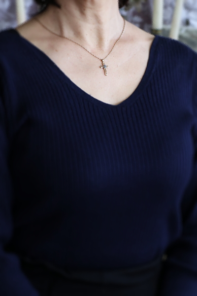 ブルートパーズ　ゴールドクロスペンダント　イギリス　アンティークストリュフ　 20251218