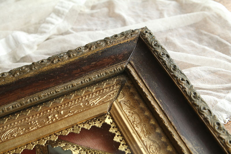 洗礼記念の天使のフレーム　ポーランド　クロスターアルバイテン　ウクライナ アンティークストリュフ 20251224