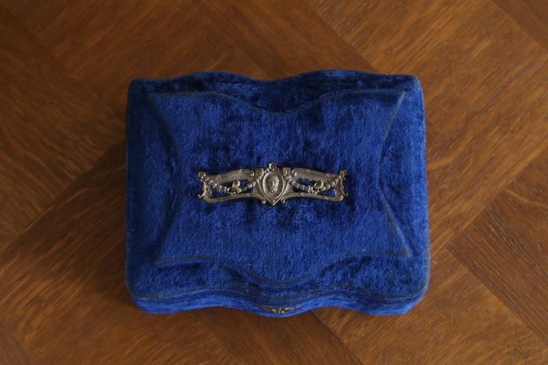 ブルーベルベット　ジュエリーボックス　フランス　アンティークストリュフ