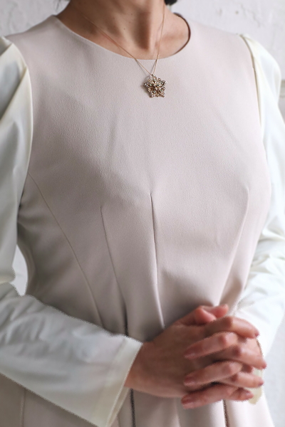 デマントイドガーネット　パール　フラワーペンダントブローチ　イギリス　アンティークストリュフ 