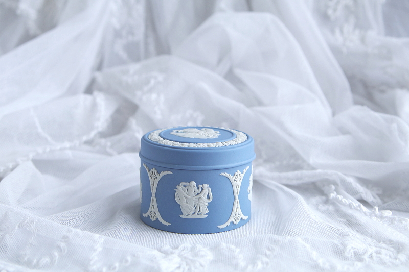 ジャスパーウェア　クリームケース　ウエッジウッド wedgwood イギリス　アンティークストリュフ