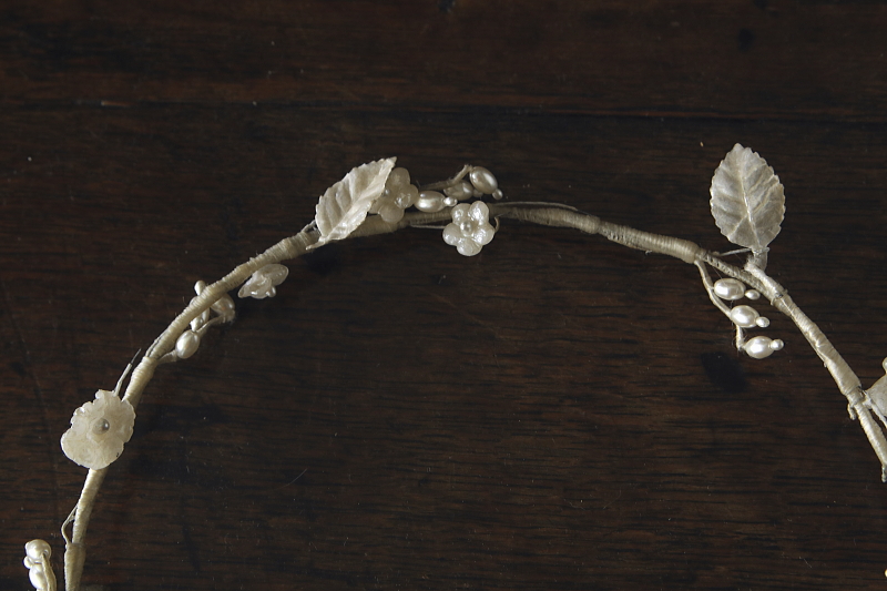 ワックスフラワーのフウエディングティアラ　イギリス　アンティークストリュフ