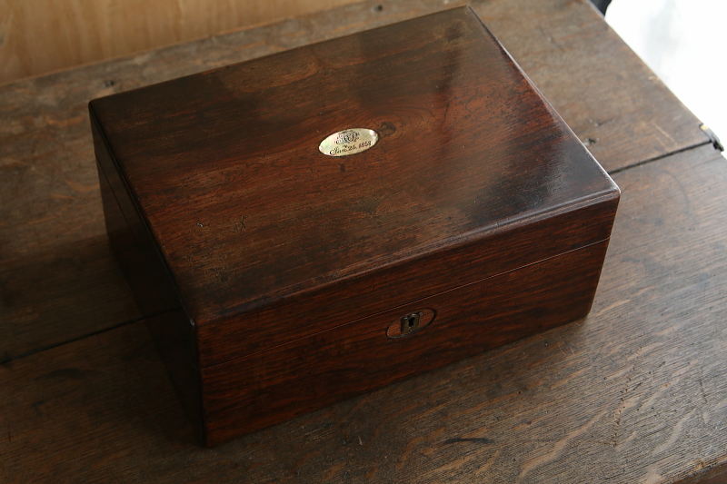 白蝶貝象嵌のソーイングボックス　イギリス　ヴィクトリアン アンティークストリュフ