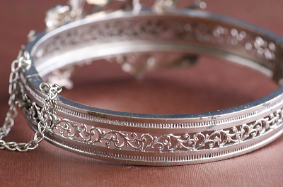 天使と幻獣シルバートーンブレスレット　フランス　アンティークストリュフ