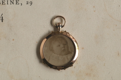 エドワーディアン　ゴールドロケットペンダント　イギリス　アンティークストリュフ