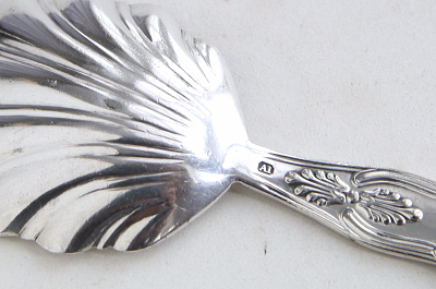 キングスパターンのティーメジャースプーン　鹿　イギリス　ヴィクトリアン　アンティークストリュフ