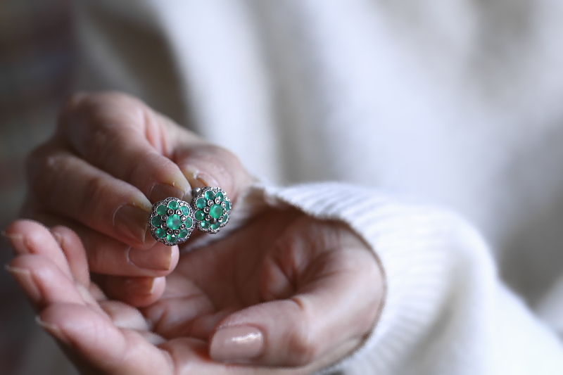 グリーンストーン&マーカサイト　シルバーイヤリング　ヴィンテージジュエリー　アクセサリー　ヨーロッパ　アンティークストリュフ 20251218