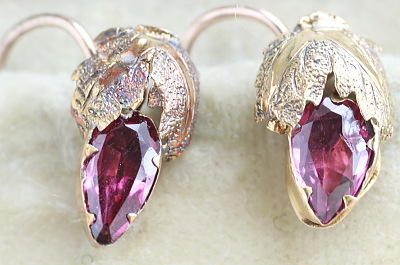 アルマンディンガーネットピアス　ヴィクトリアン　イギリス　果実　アンティークストリュフ