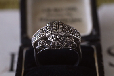 マーカサイトシルバーアールデコリング　ヨーロッパ　アンティークストリュフ