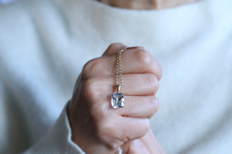 シンセティックスピネル　ゴールドプレートペンダント　ヴィンテージジュエリー　アクセサリー　イギリス　アンティークストリュフ 20251218