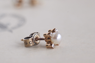 パールアンドオールドカットダイヤモンドスタッドピアス　イヤリング　イギリス　アンティークストリュフ