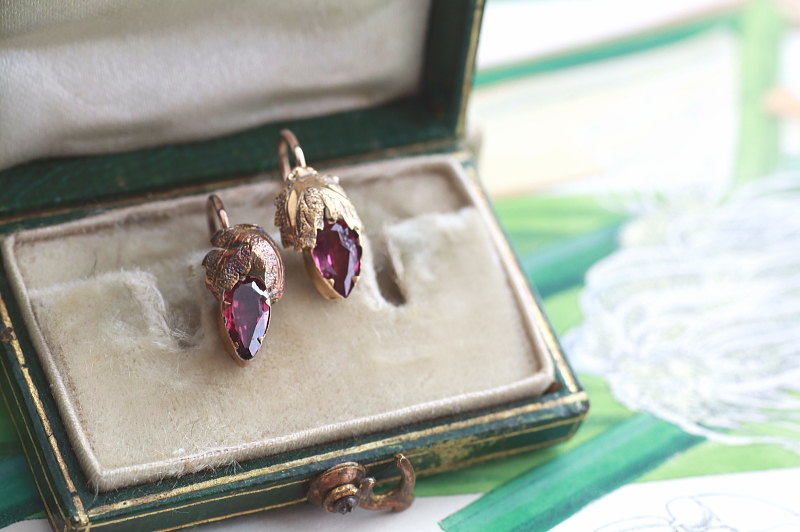 アルマンディンガーネットピアス　ヴィクトリアン　イギリス　果実　アンティークストリュフ