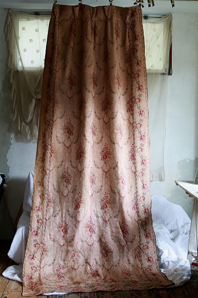 薔薇とリボンのゴブランカーテン　フランス　アンティークストリュフ