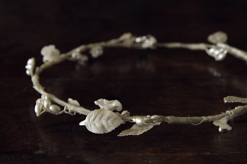 ワックスフラワーのフウエディングティアラ　イギリス　アンティークストリュフ