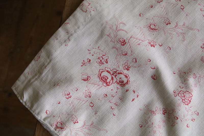 薔薇のフレンチプリントファブリックカーテン　フランス　アンティークストリュフ