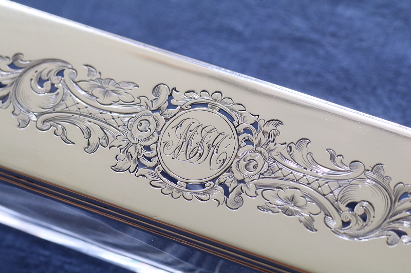 銀蓋のハットピンボックス　イギリス　アーリーヴィクトリアン　アンティークストリュフ