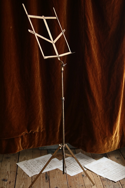 フォールディングミュージックスタンド　generation　イギリス
