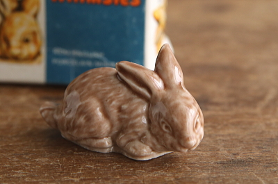 小さな動物のフィギュリン　箱付き　WADE Whimsies　イギリス アンティークストリュフ